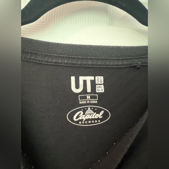 Men's Uniqlo Capital Records Hollywood California Tee - Picture 3 of 4